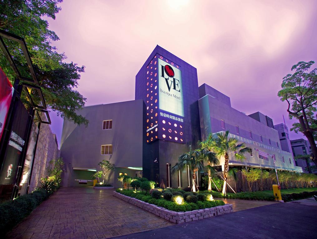 Love Boutique Motel Taichung Exterior photo